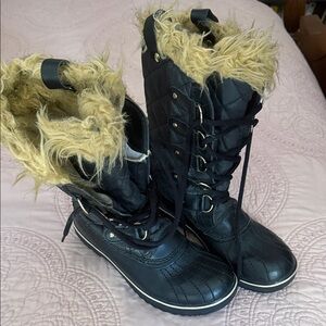 Sorel Black Quilted Fur-Lined Boots
